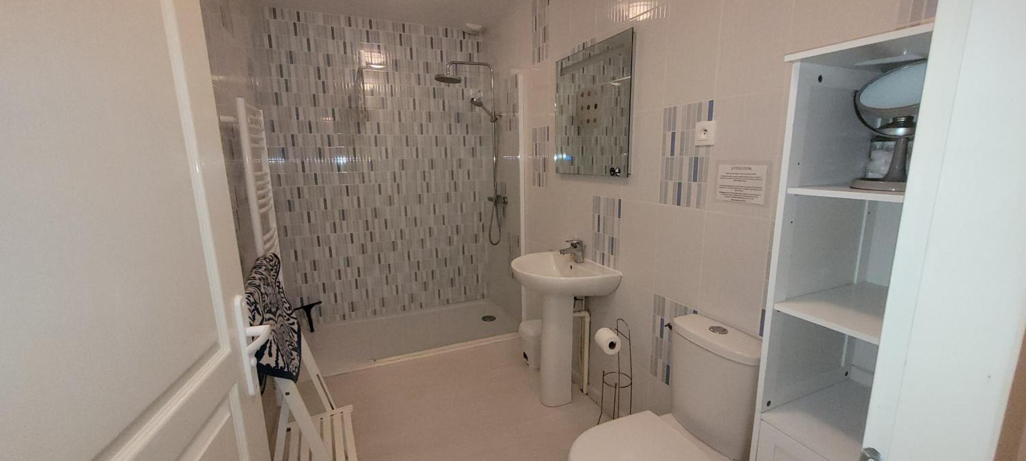 L'Alambic Villa Gondeville Room photo